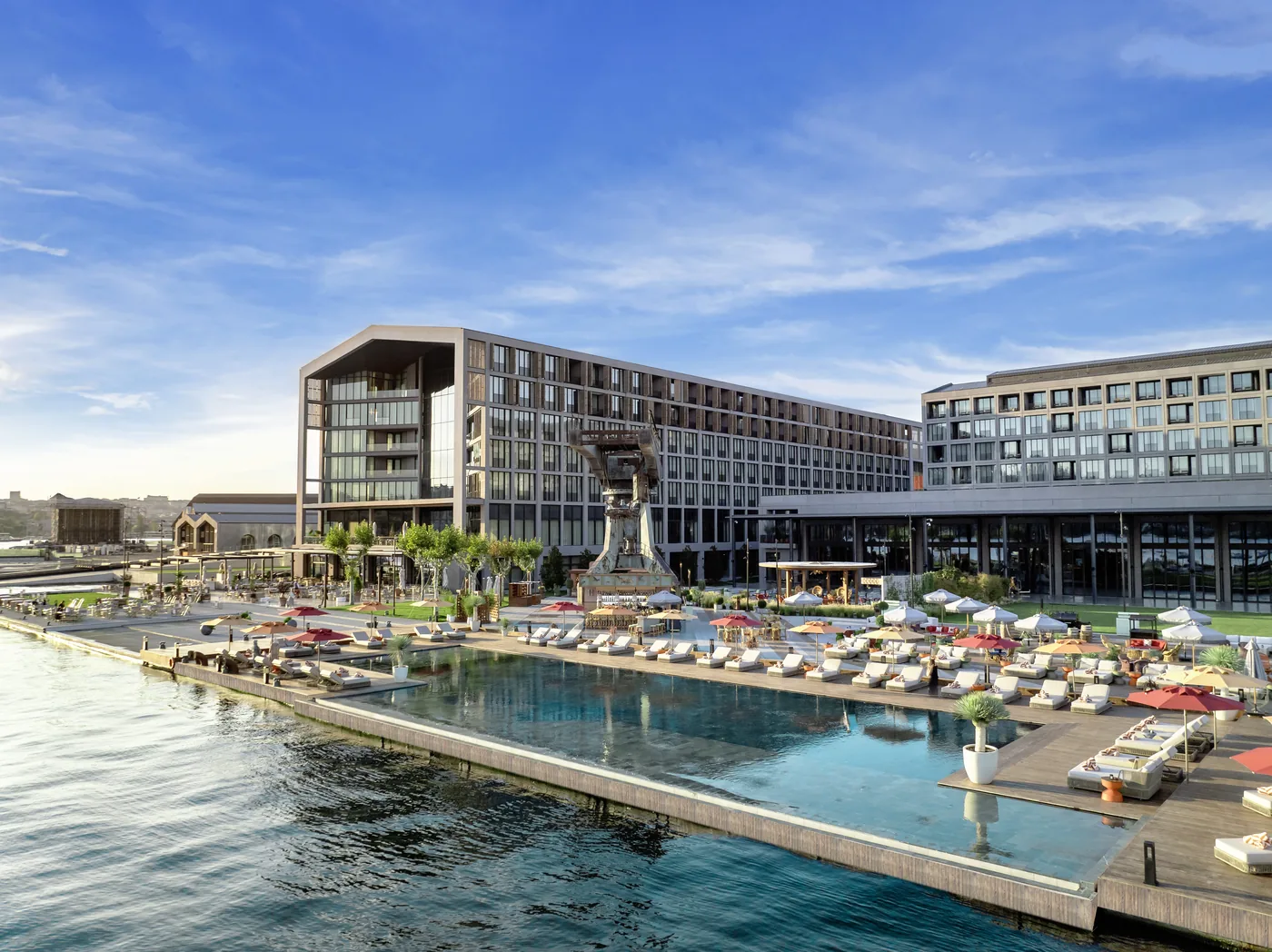 Rixos Tersane Istanbul на Золотом Роге — городской курорт бренда